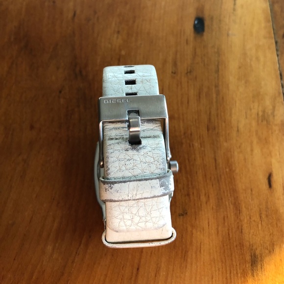 Diesel White Leather Watch - Picture 4 of 4